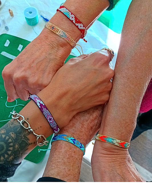Taller de Pulseras en Telar